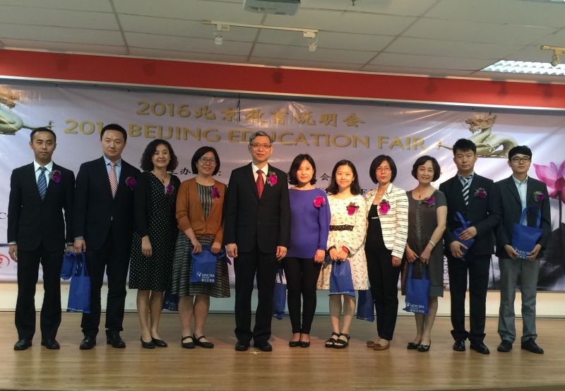 操骚逼丰满大奶子黄片情系南洋 文化传播——随市教委、国际教育交流中心赴马来西亚、印度尼西亚工作简要